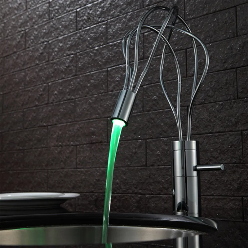 Imagem -04 - Tuqiu-torneira de Bacia Cromada para Banheiro Led Frio e Quente Cachoeira de Latão Torneira Misturadora Alça Única