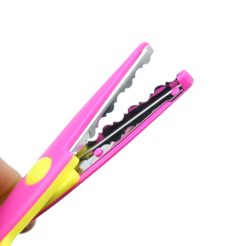 Cute Candy-Colored Plastic Lace Scissors Kindergarten School Handmade Decoration Jagged Supplies Student Stationery Gifts