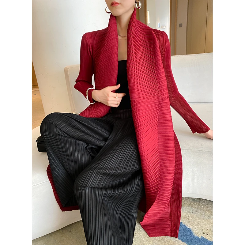 Imagem -02 - Outono Nova Lapela de Manga Comprida Blusão Jaqueta Miyak Fold Moda Solta Tamanho Grande Mid-length Cor Sólida Trench Coat 2023