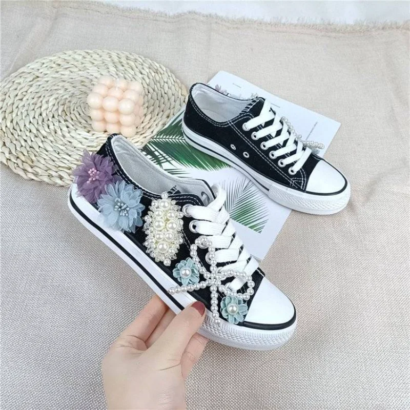 Girls Canvas Shoes Women\'s Spring/Autumn Casual Shoes Pearl Flower Fashion Flat Ribbon Lace-up Comfortable Vulcanized Shoes