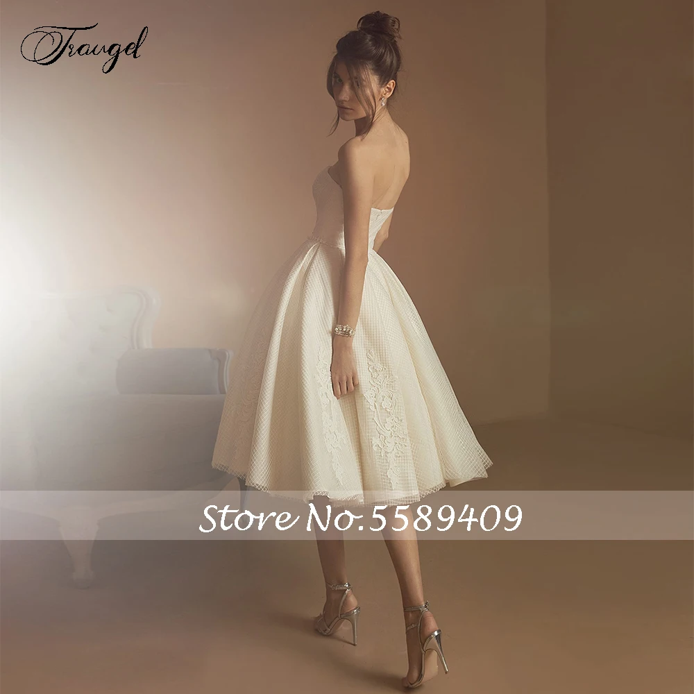 Traugel Sexy Sweetheart A Line Lace Short Wedding Dress Elegant Applique Sleeveless Backless Bride Dress Knee length Bridal Gown