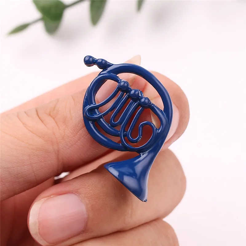 TV How I Met Your Mother Blue French Horn Brooch Enamel Badge Charm Pins Trends Accessories Jewelry Gifts