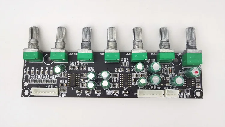 5,1 спереди Панель независимых 6-канальный регулировки громкости низких частот Регулировка постоянного тока Питание 15-35V Автоматический Wake-up