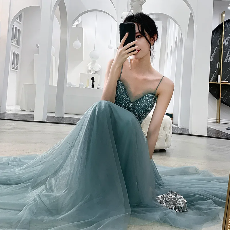 Female Banquet Dress 2019 New Style Noble Sexy Prom Party Dresses Spaghetti Strap Backless Beading Formal Dresses Haute Couture