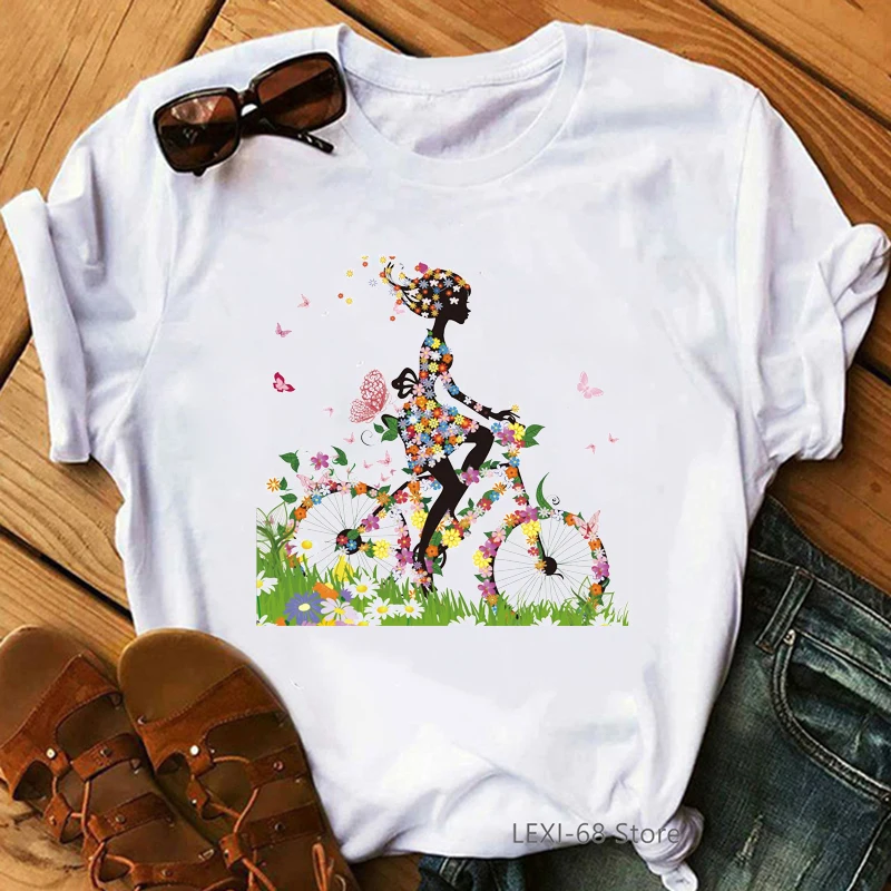 All Things Grow With Love Graphic Print T-Shirt Women Clothes 2022 Flower Bee Insect T Shirt Femme Summer Style Fashion Tshirt