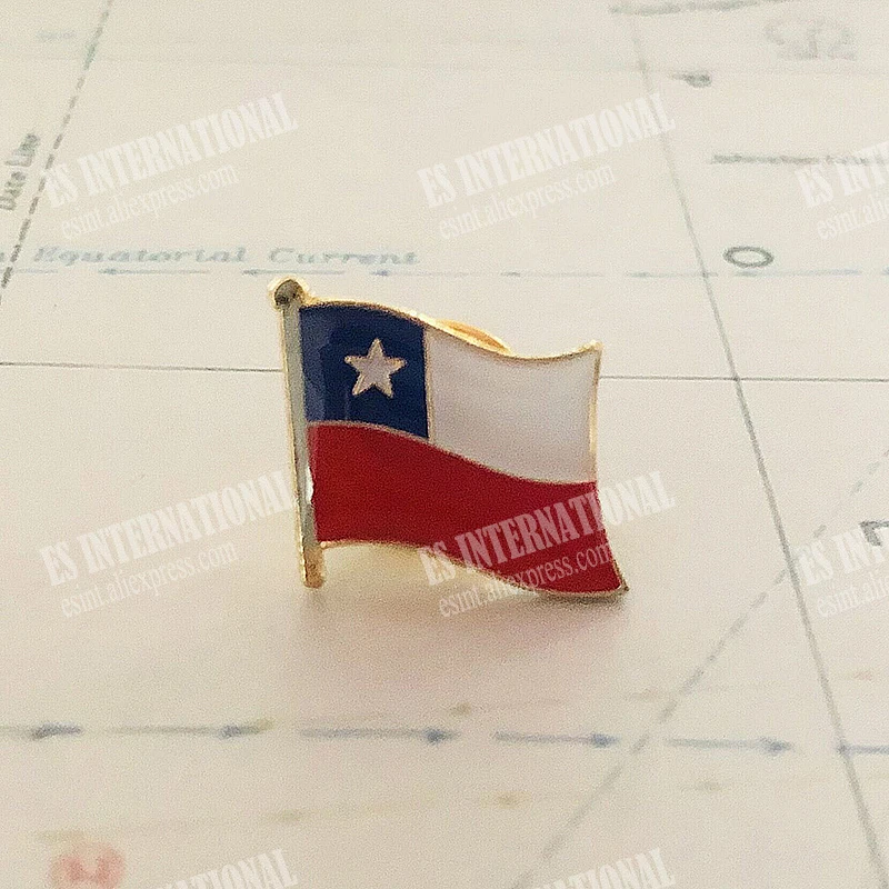 Chile National Flag Lapel Pins Crystal Epoxy Metal Enamel Badge Paint Brooch accessories Souvenir Suit Personality Commemorative