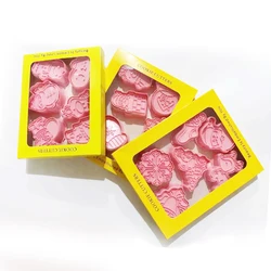 6 Pcs/Set DIY Cartoon Biscuit Mould Christmas Cookie Cutters 3D Cartoon Cookie Stamp Plastic Baking Mould Cookie Decorating Tool