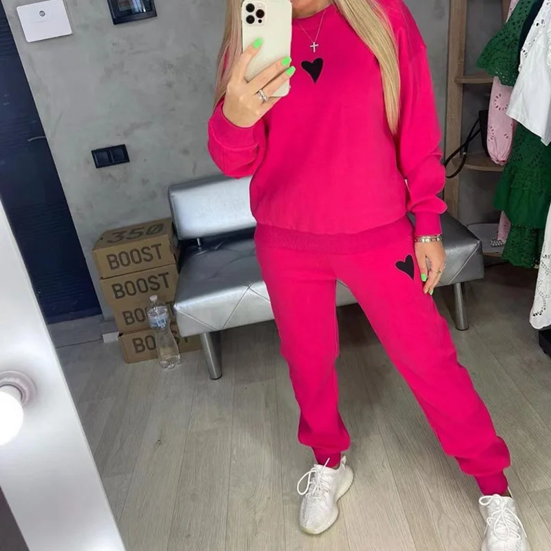 Tuta da donna in pile con stampa a cuore Set di due pezzi felpa a maniche lunghe pantaloni da jogging pantaloni da donna Set Casual autunnali piacevoli