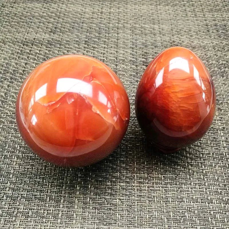 Red agate egg and crystal ball piedras naturales y minerales gemstones reiki healing stones feng shui decoracion hogar moderno