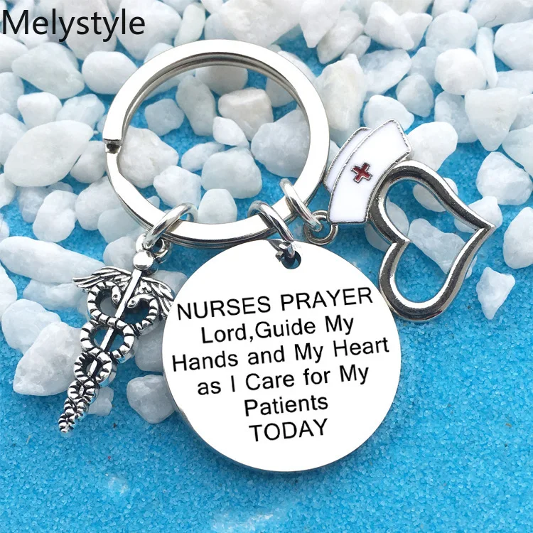 2019 Love Heart Nurse Cap Keychain Creative Personality Red Cross Prayer Souvenir Nurse Doctor Fashion Graduation Gift