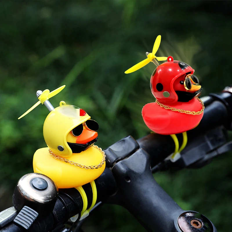 Petit canard jaune debout pour décoration de vélo, casque d\'hélice, canard cassé, vent, ornements de vélo, moto, cyclisme