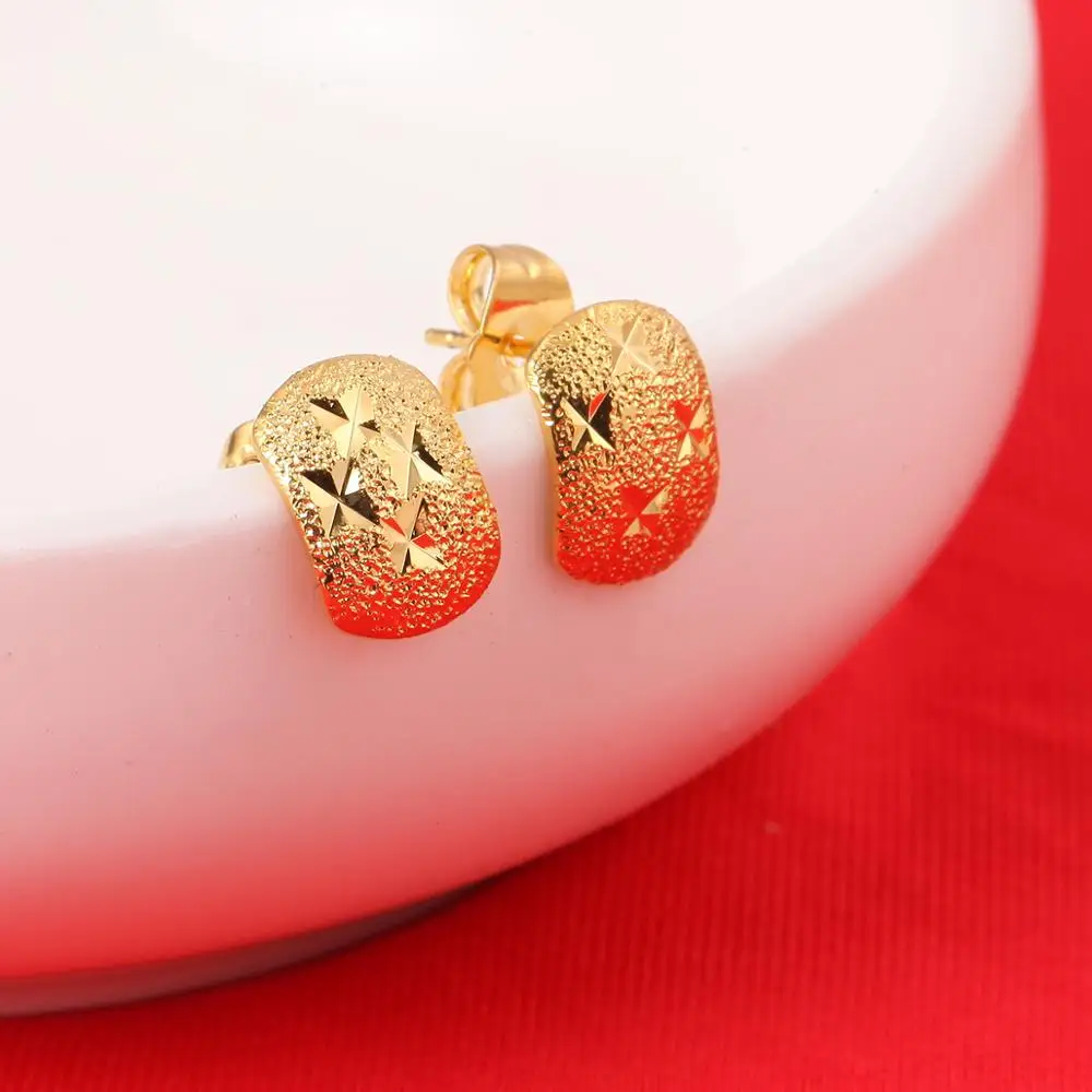 Gold Color Stud Earrings For Gifts New Trendy Nice Pretty Small Stud Earrings For Women Jewelry