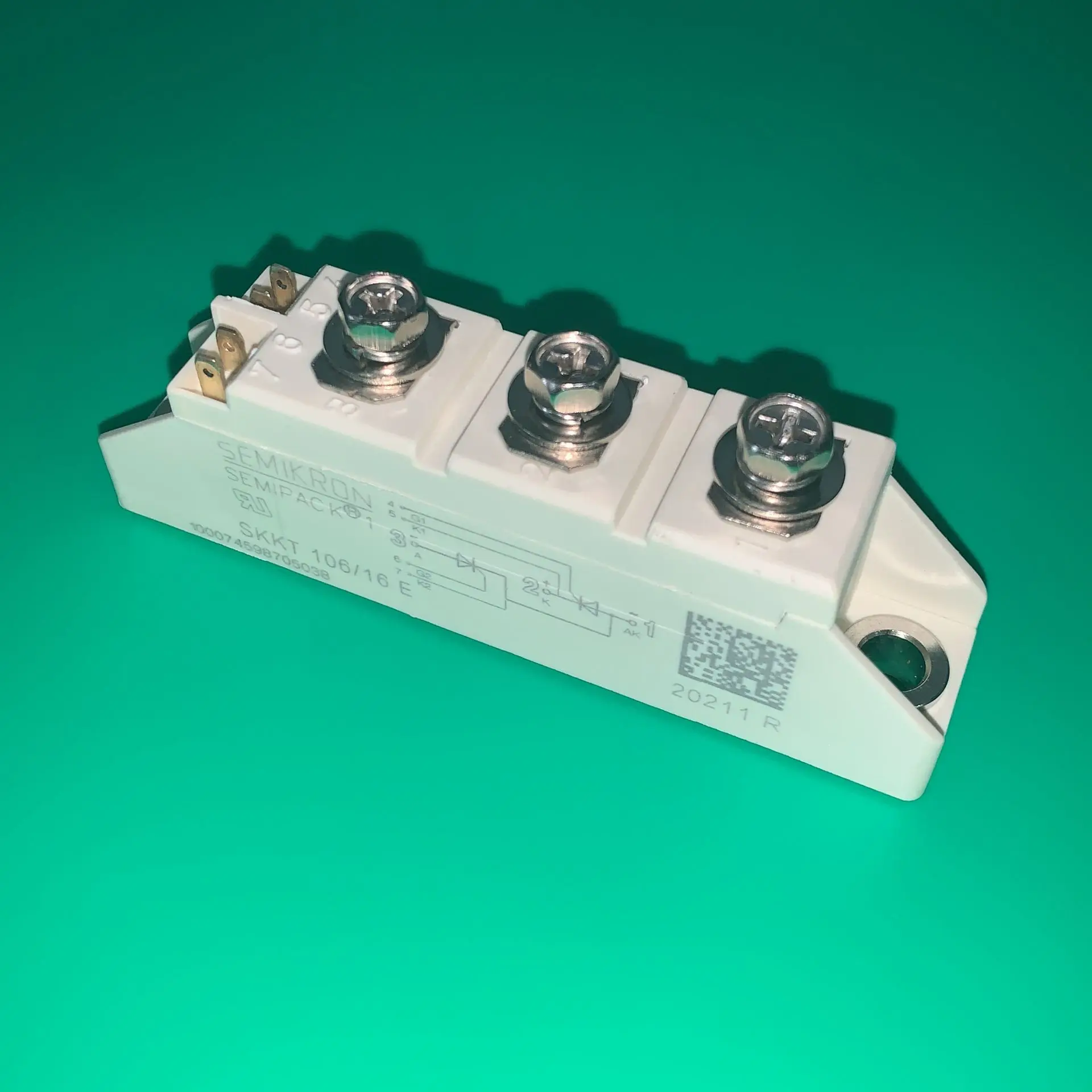 

SKKT106/16E MODULE 106A 1600V IGBT 1.6KV SKKT 106/16 E Thyristor Diode Modules SKKT106-16E SKKT 106 / 16E 10616