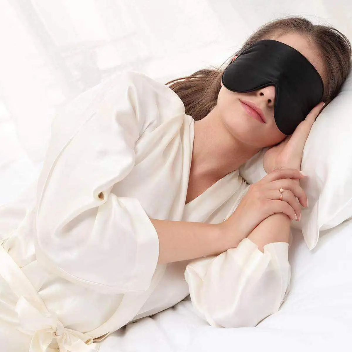 Natuurlijke Zijde Slaapmasker Blindfold Super Glad Nacht Slapen Eyeshade Blokkeren Licht Reizen Eyepatch