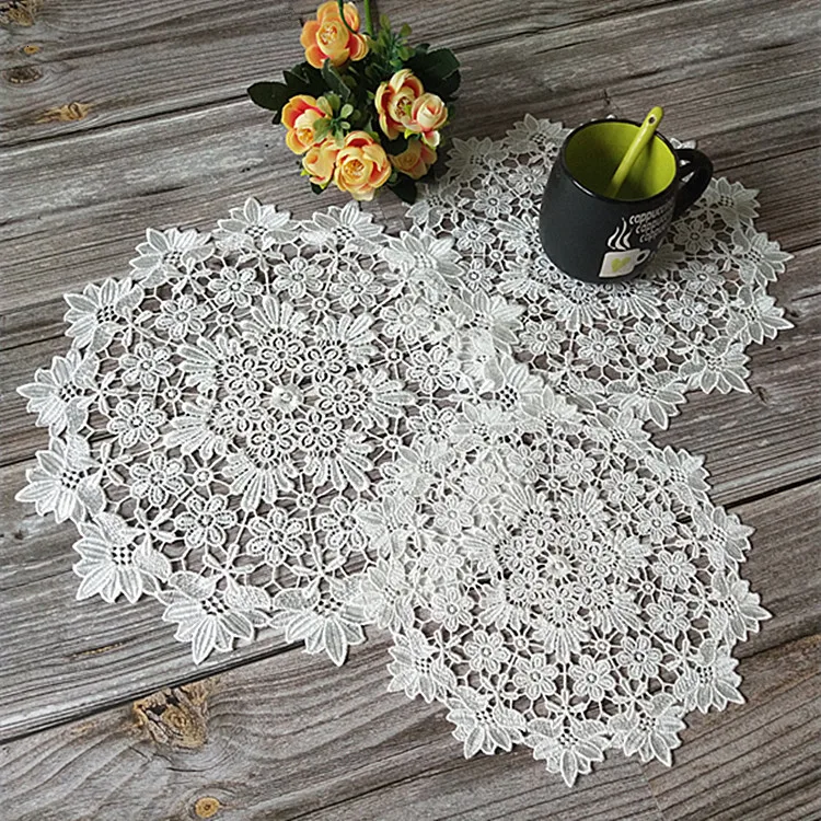 Luxury White Round Embroidery Christmas Table Cloth Coffee Coasters Cotton Napkin Kitchen Table Lace Doily Wedding Banquet Decor