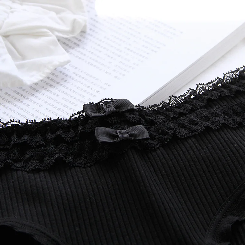 2022 New Lace Edge Girls Panties Japanese Pure Black Cotton Mid-waist Women\'s Underwear Female Lolita Seamless Briefs Underpants