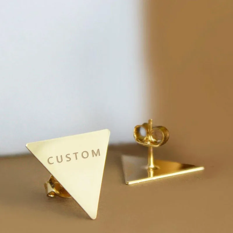 

Custom Geometry Triangle Earring Stainless Stel Moom Stud Personalized Name Brinco Perfect Gfit for Her Mother's Day Jewelry