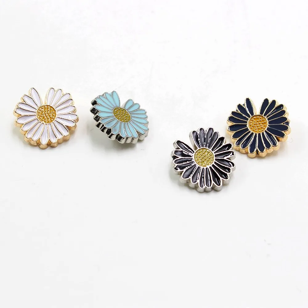10pcs/lot Sunflower small daisy-shaped buttons Gold for clothing sweater coat decoration shirt buttons accessories DIY JS-0270
