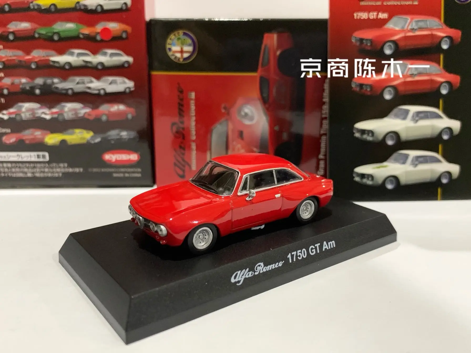 

Коллекция гоночных моделей Игрушек KYOSHO Alfa Romeo 1/64 GT Am LM F1 из литого сплава для украшения автомобиля, 1750