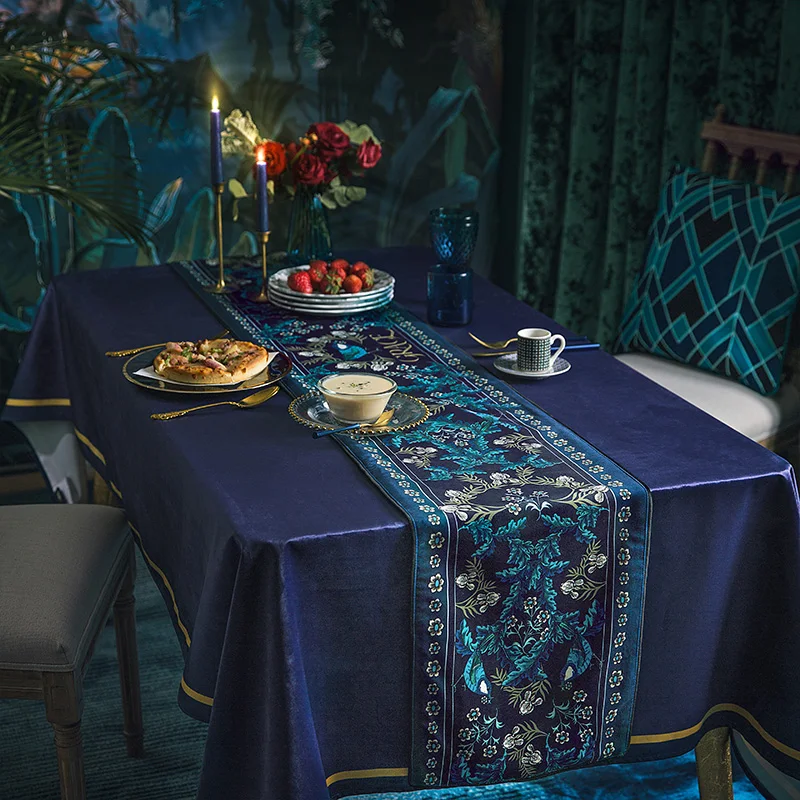 

Blue Plant Print Velvet Table Runner American Retro Pastoral Plush Thick Tablecloth Runner Tables Home Decorative Bed Runners