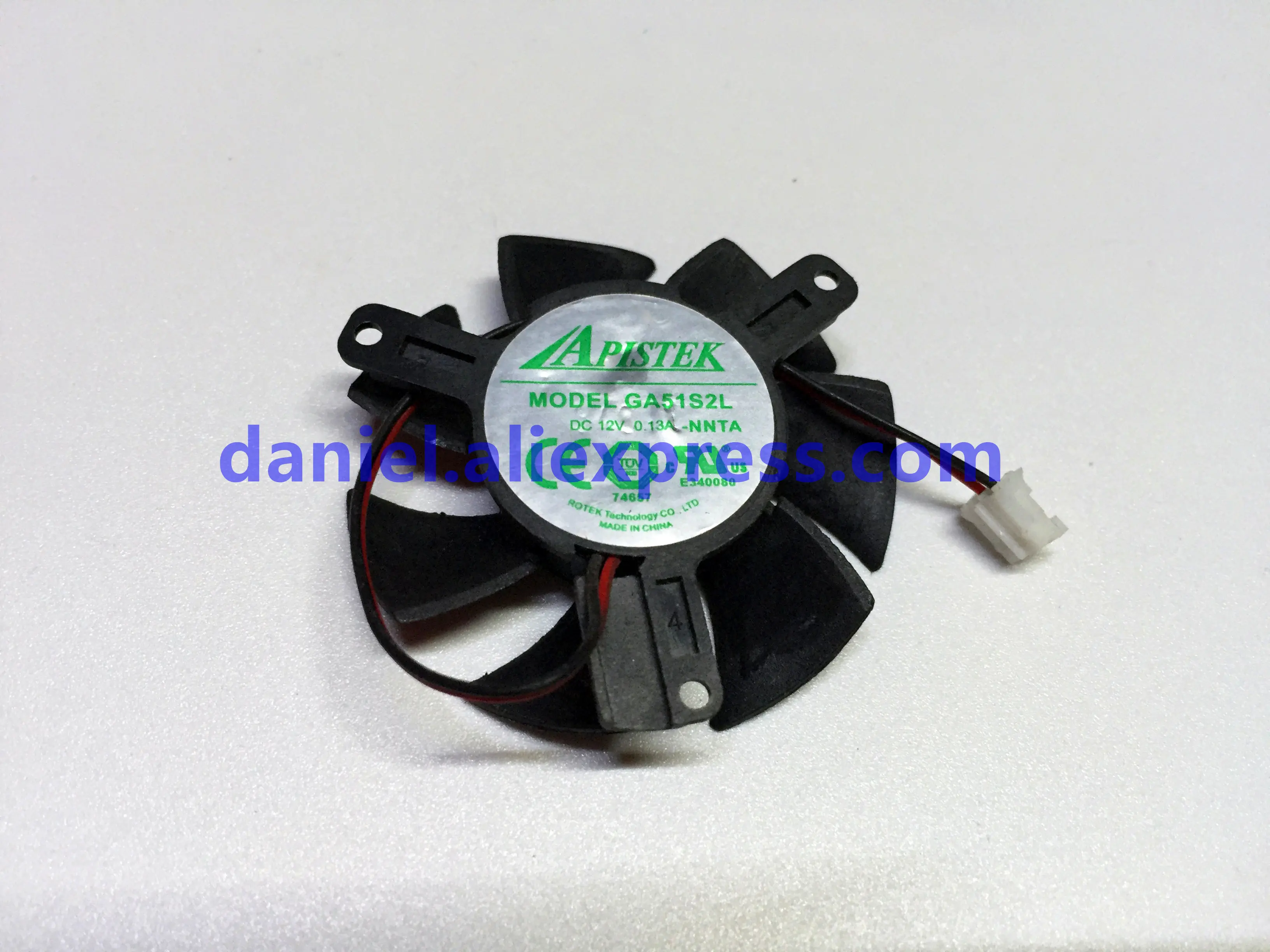 GA51S2L 0.13A GA51S2H -NNTK 0.18A graphics fan 2 wire 12V diameter 45mm hole pitch 39mm