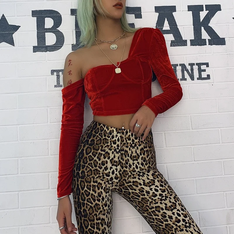 

Women Sexy Square Collar Navel Exposed Solid T-Shirts Women Street Style Long Sleeve Red All-Match Tops Tee for Elegant Women