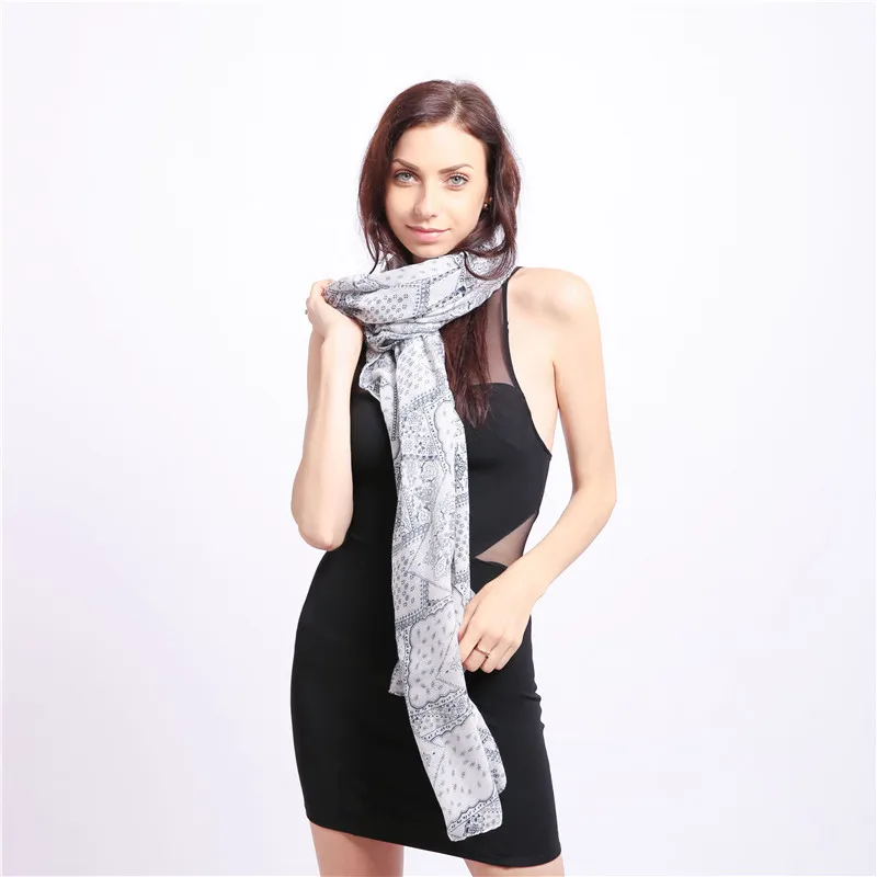 Summer Women Geometry floral pattern scarf soft elegant Design and easy to wrap in different style