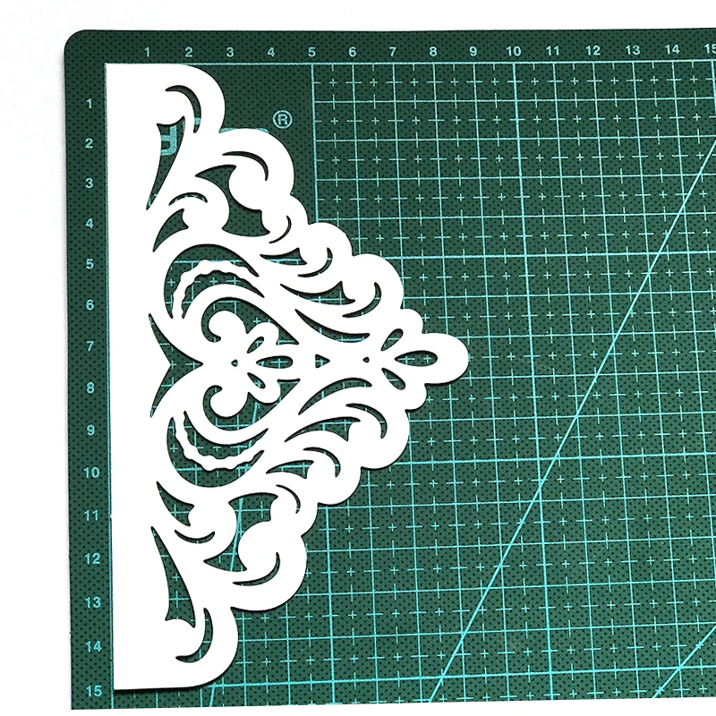 Greeting Card Making Lace Heart Border Metal Cutting Dies Stencils For DIY Scrapbooking Card Decorative Embossing Die Template