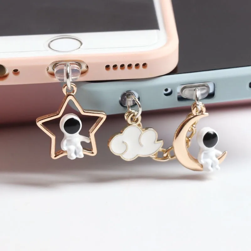 Astronaut Dust Plug Charm Cute Charge Port Anti Dust Plug Kawaii   Usb Type C Plug For iPhone Earphone Jack Stopper Cap Pendant