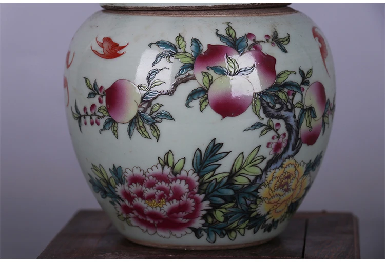 Qing Dyansye rare old Jingdezhen porcelain famille rose jar, peach & peony & bat