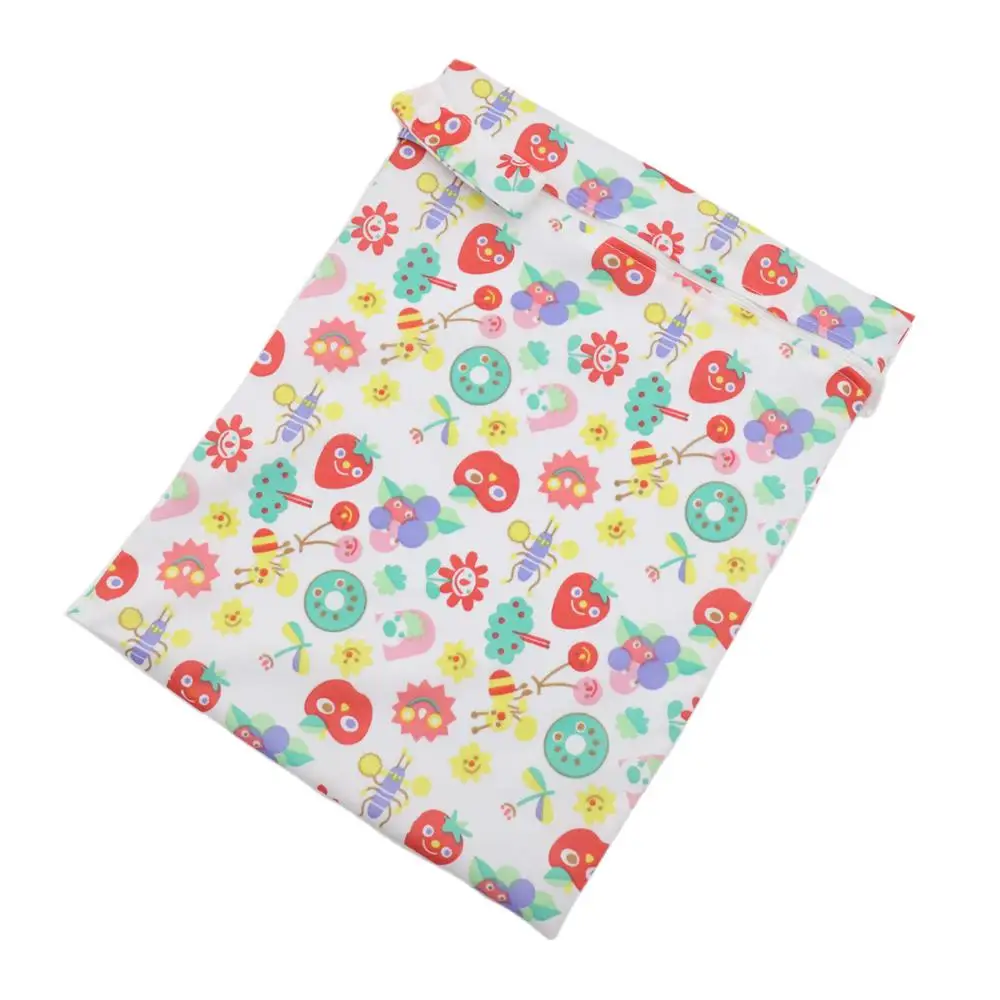 Baby Wet Bag Waterproof Reusable Wet Bag Printed Pocket Nappy Bags Travel Wet Dry Bags Mini Size 28x35cm Diaper Bag