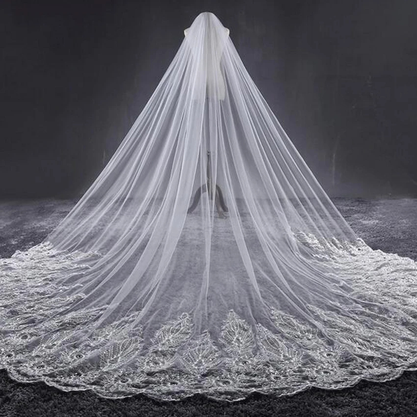 Lace Wedding Veils High Quality Long Bridal Veil Custom Mantilla Cathedral Width Sequins Shinny Bride Veils V2043