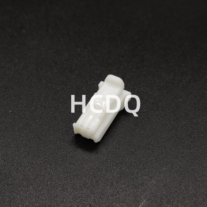 10 PCS Original and genuine 6098-6662 automobile connector plug housing supplied from stock