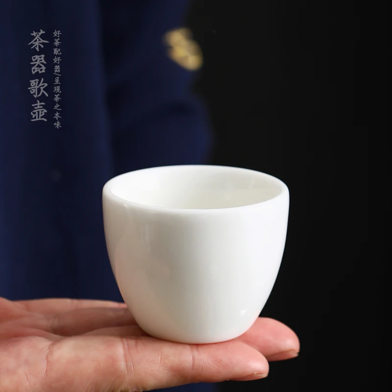 Bianco retrò piccola tazza Da tè in ceramica Design floreale tazza Da tè Vintage Tazze Da caffè in porcellana creativo Tazze Da tè tazza Da tè Set