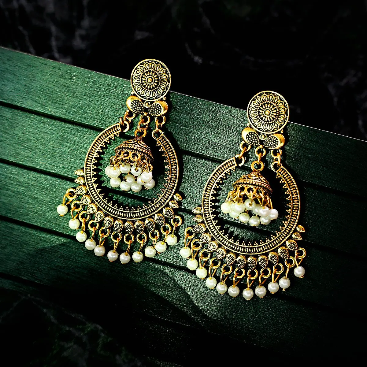 Bohemia Retro Gold Color Earrings Alloy Tassel Beads Pearl Bell Ear Stud for Women Peacock Style Indian Jewelry Jhumka Jhumki