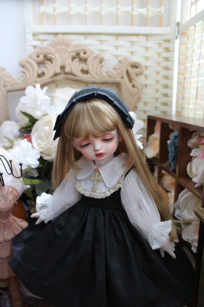 BJD ตุ๊กตาเสื้อผ้าเหมาะสำหรับ1-3 1-4 1-6ขนาดแฟชั่นชุดสีดำและเดรสสีแดงกับหมวกตุ๊กตาอุปกรณ์เสริม