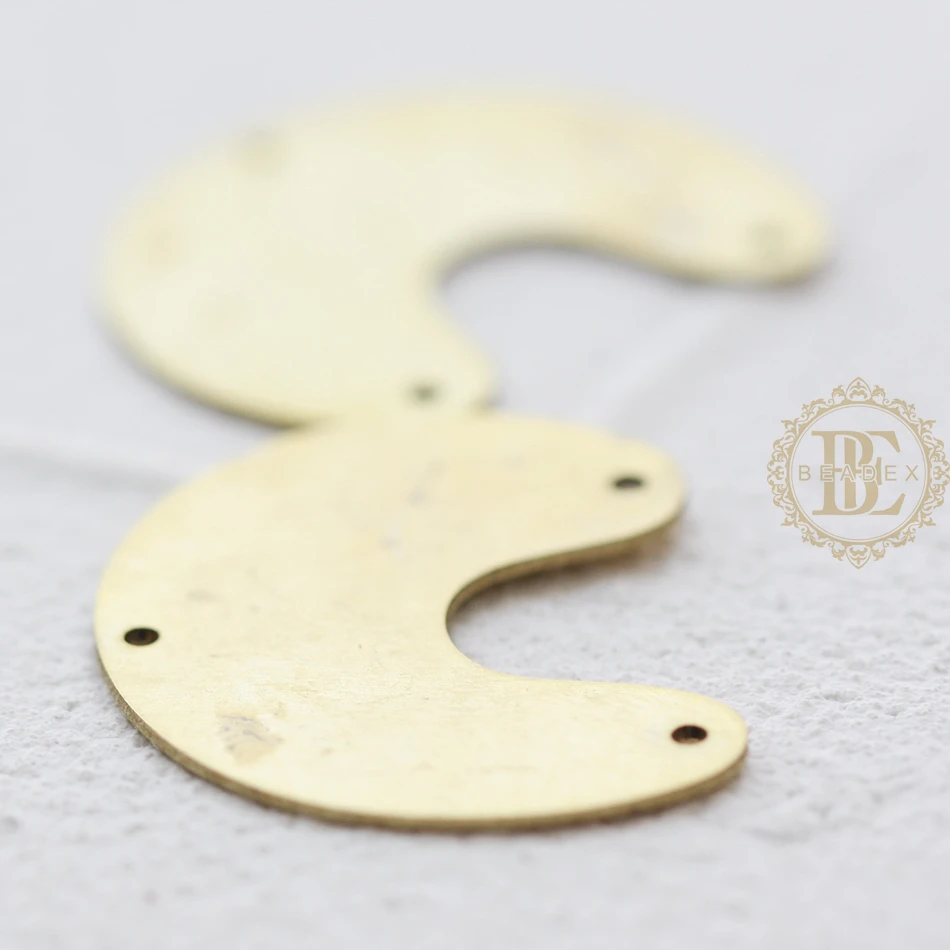 Solid Brass Irregular Charm - 26x22mm (4628C)