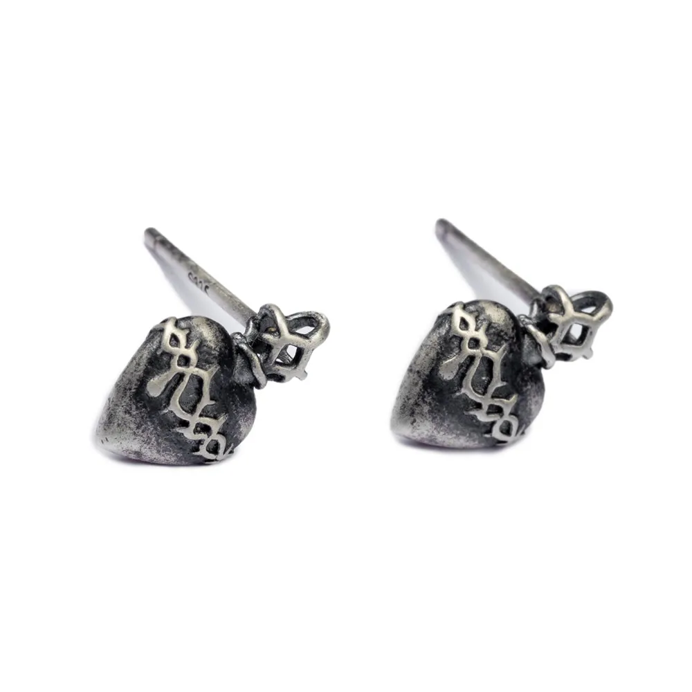 Women's Earring Retro Horn Heart Silver Stud Earrings for Women Girls Trendy Jewelry Earring Gifts for Women Wholesale One Pair