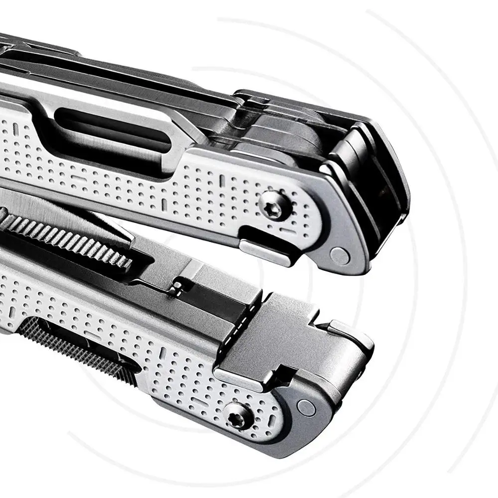 LEATHERMAN - FREE P4 Multitool with Magnetic Locking, One Hand Accessible Tools and Premium Nylon Sheath and Pocket Clip