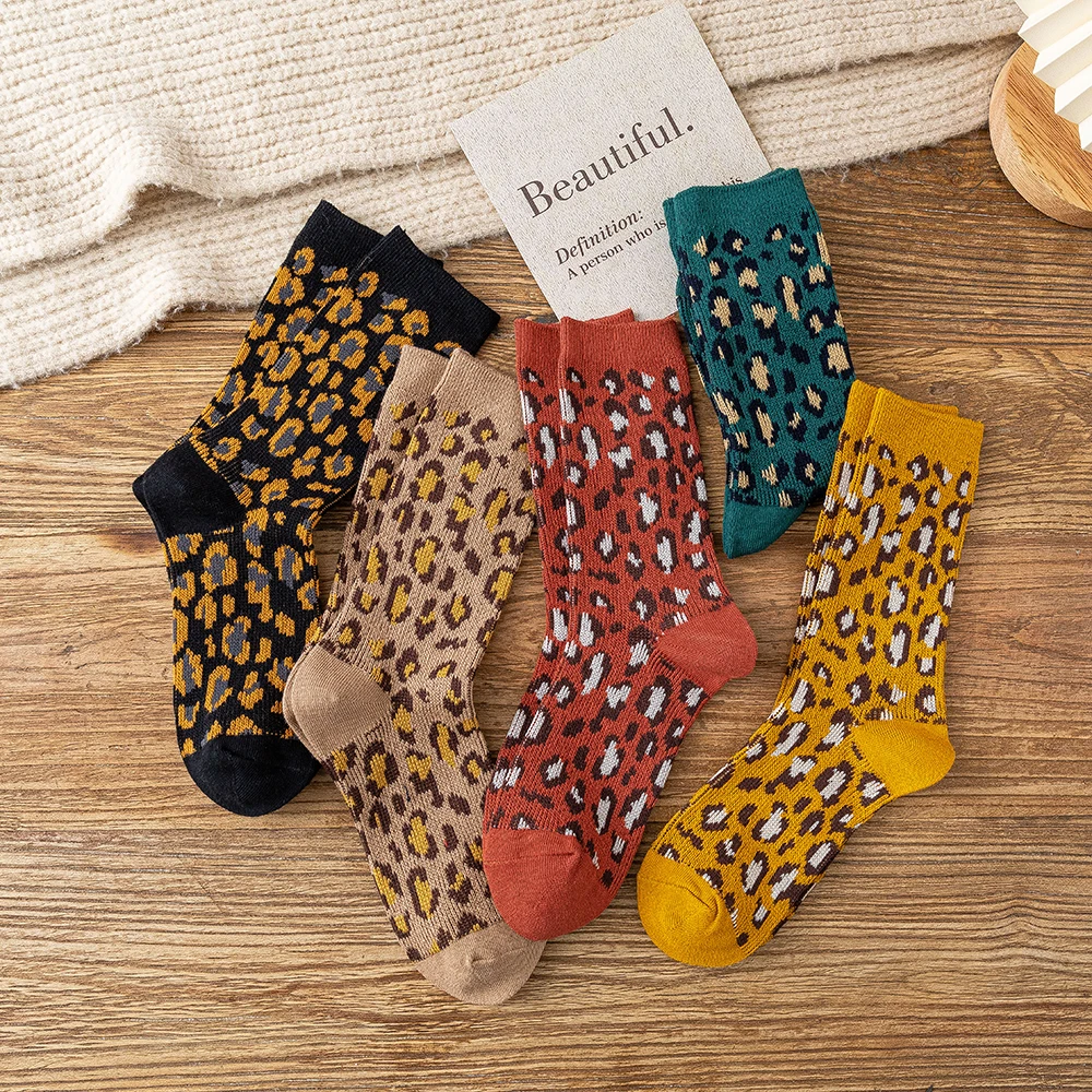 1 Pair Women Socks Spring Autumn Retro Style High Quality Men Couple Cotton Socks Leopard Pattern Solid Color Socks