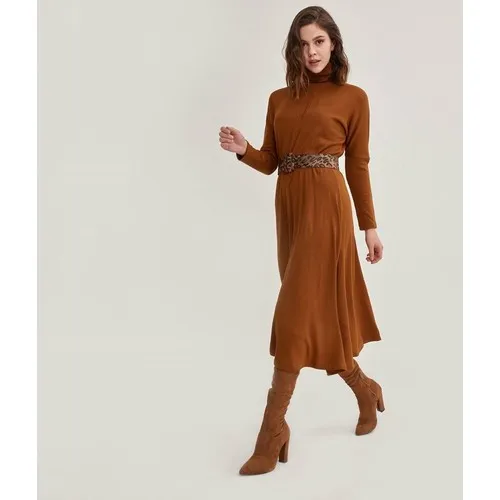 Candlestick Women Coffee Arched Dress