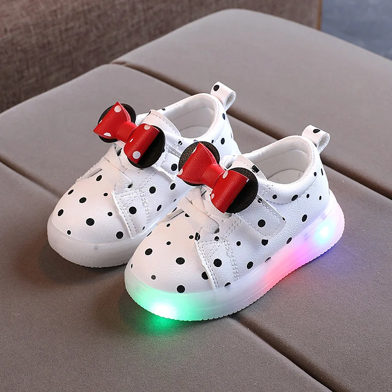 Mickey Mouse cartoon children casual shoes hot sales LED lighted sneakers kids glowing princess girls baby shoes tennis