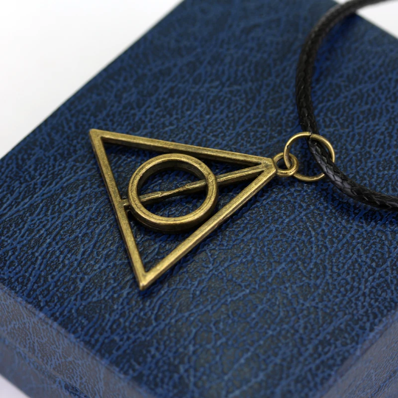 Triangle Necklace The Deathly Hallows Pendant Necklaces Movie Trendy Jewelry Chain Women Men Fashion Accesorios Choker Collares