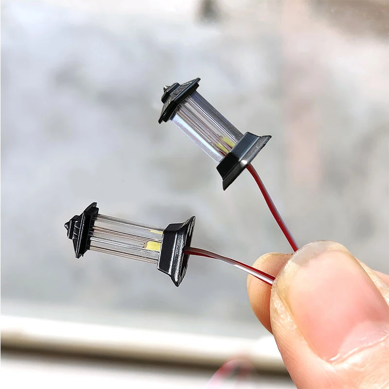 2pcs 1:87 Ho Scale Lawn Model Lamp 3v Led Street Lights Model for Park Architectural Building Grassland Scenery Lamppost Diorama