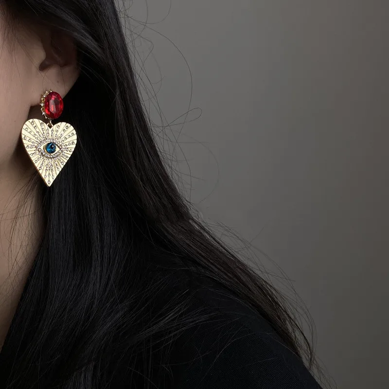 Baroque Vintage Earrings Crystal Big Heart Earrings for Women Evil Eye Earring Hihop Jewelry Femme Brincos Gold Earring Bijoux