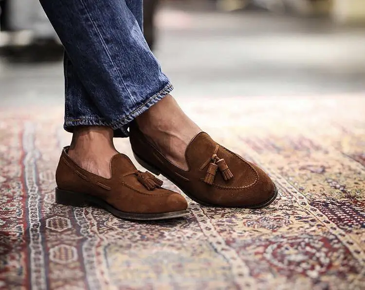 Fashion Suede Tassel Men Loafers Shoes Gentleman Casual Moccasin Gommino Shoes Men Fringed Party Dress Shoes Man Zapatos Hombre