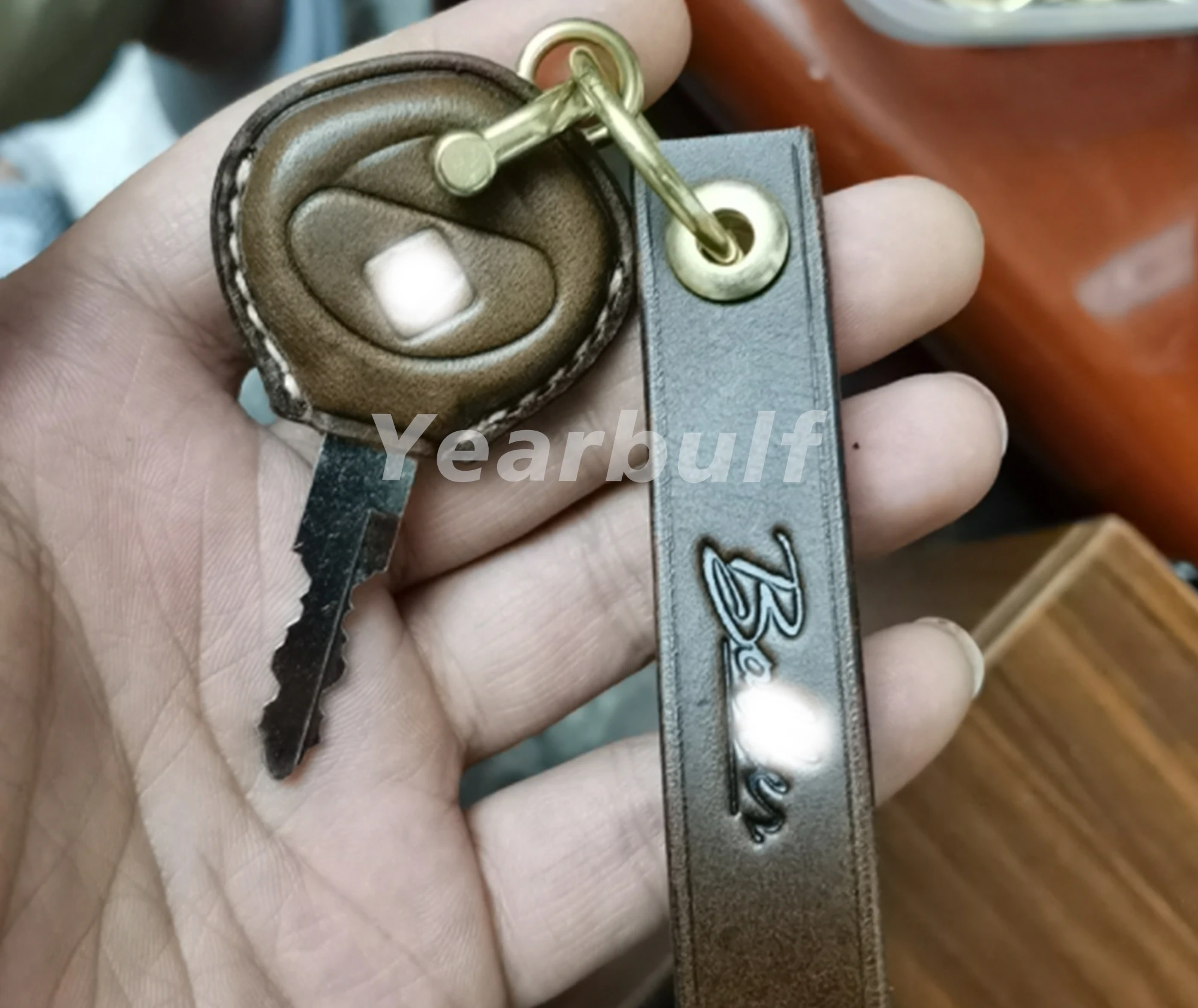 

Car Keychain For Yangtze River Motorcycle Custom Leather Car Key Mold Handmade Key DIY Cold Pressing Process Molding Shell Mold