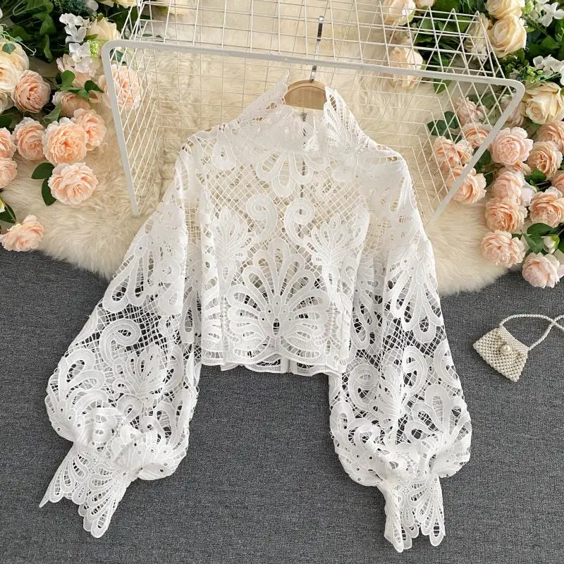 Blusa corta de encaje calada sexi para mujer, Tops Vintage elegantes con mangas acampanadas, ropa de calle de fiesta para mujer, Blusas rojas, rosas y blancas