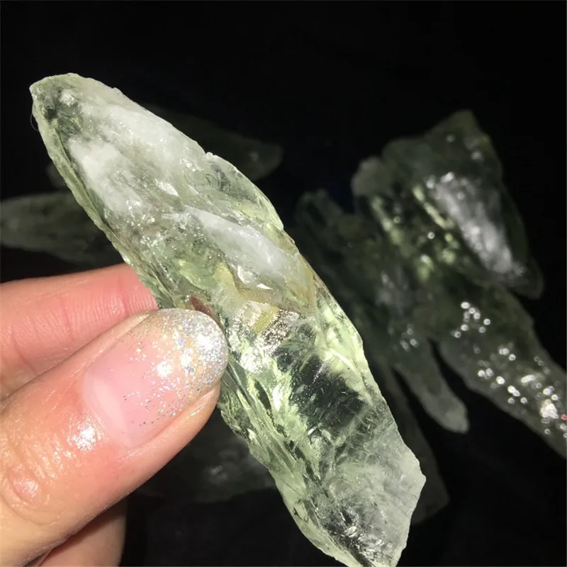 50mm-65mm Raw Natural Green Reiki Quartz Crystal Wand Point Stone 1pc