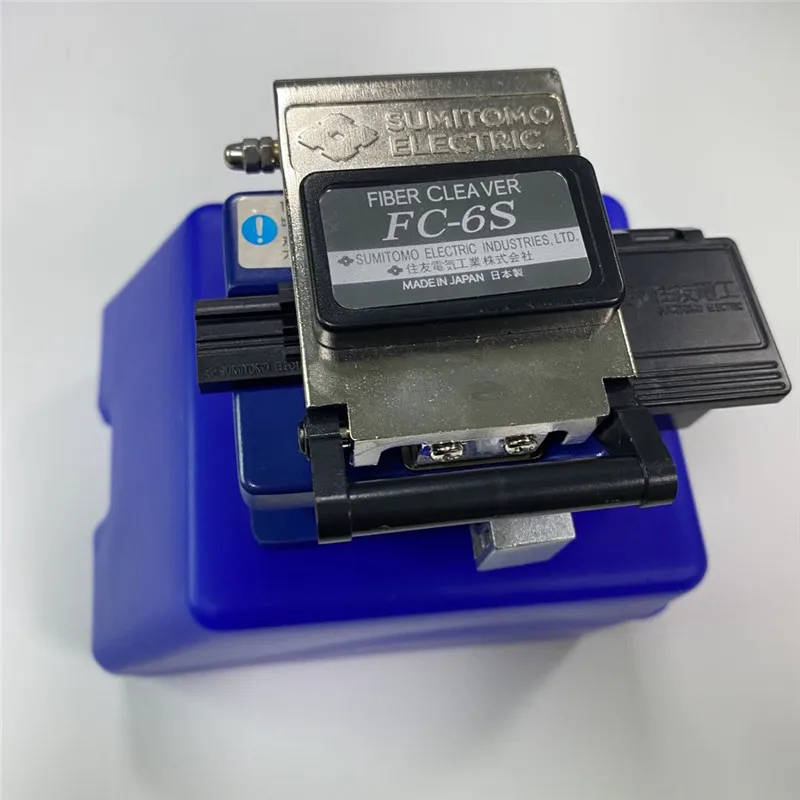 Sumitomo Cheap Price High Precision FC-6S Optical Fiber Cleaver with Scrap Collector FC6S FTTH Cutting Knife with Blue Box